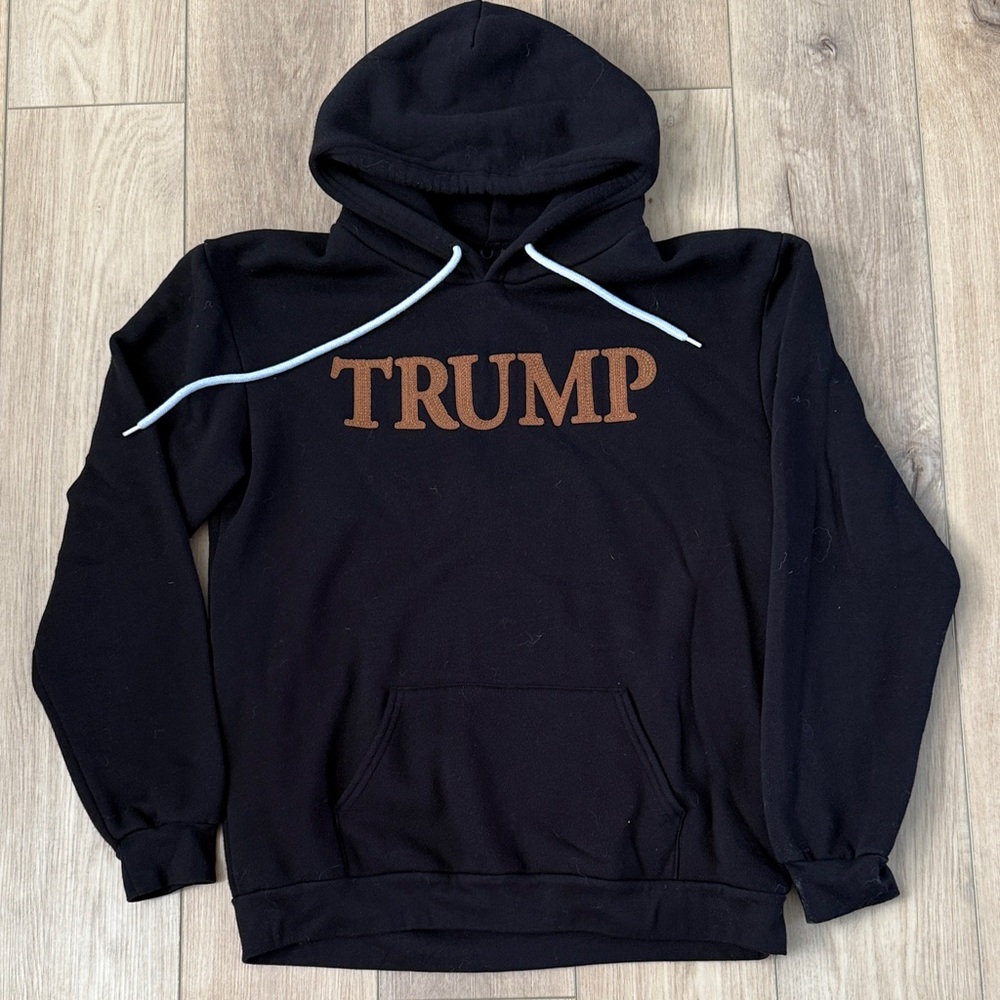 TRUMP hoodie size XL never worn